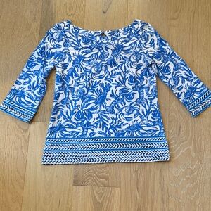 Lilly Pulitzer Blue and White Women’s 3/4 Sleeve Top with Lobster Pattern size S